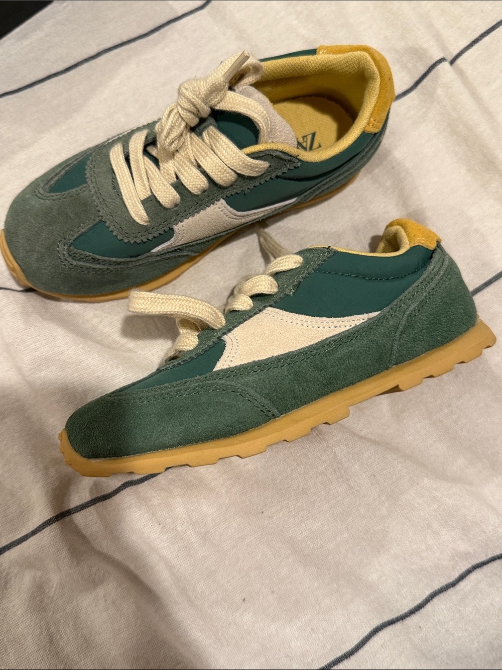 Zara Lace Contrasting Sneaker. Size 29/ US 11-11.5 little kid - Picture 4 of 8